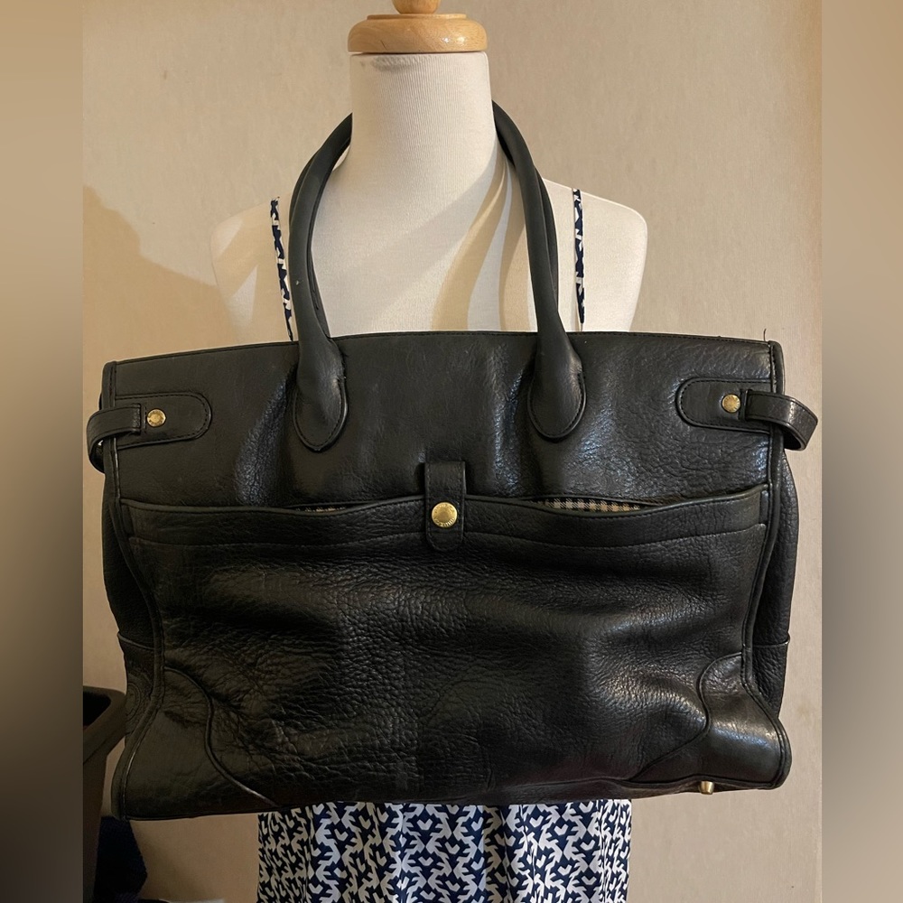 Original Ghurka collection navy blue leather purse plaid green inside